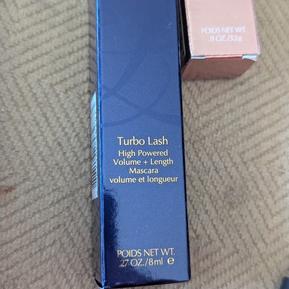Estee Lauder Skincare and Makeup Set - Picture 8 of 10